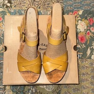 Chic Kork-EaseYellow Wedge Sandals
